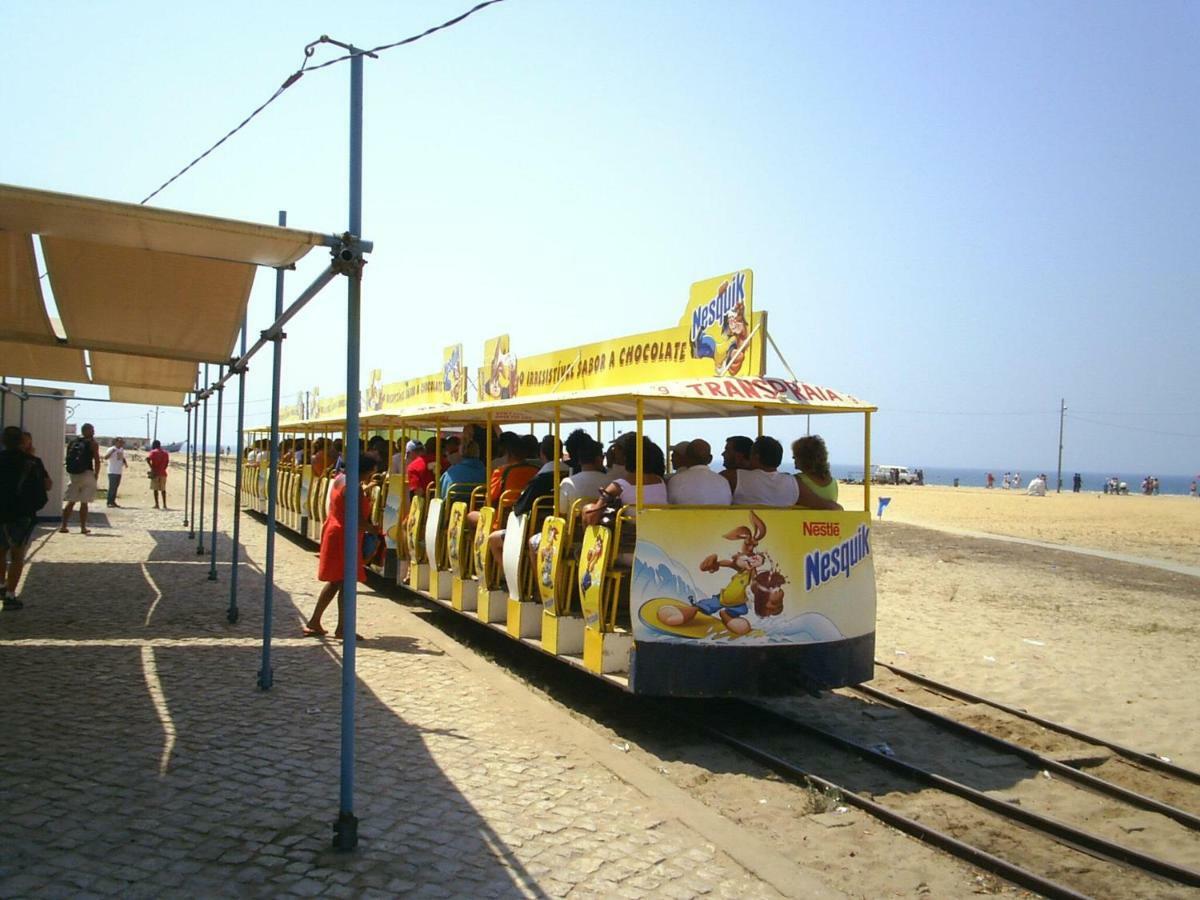 Lisbon Beach Apartments 3 กอสตา ดา กาปาริกา ภายนอก รูปภาพ